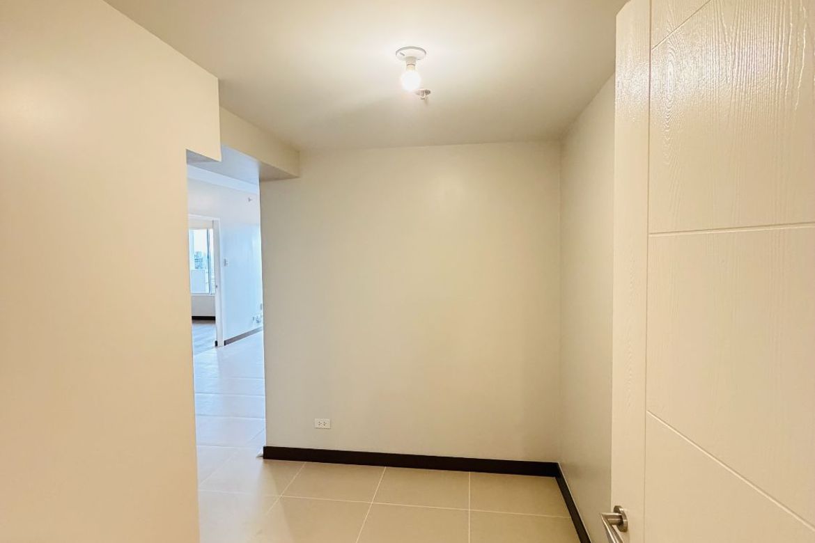 2 Bedroom Condo for Rent in The Oriana, Marilag, Quezon City, Metro Manila near LRT-2 Anonas photo 3