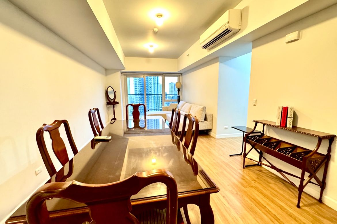 2 Bedroom Condo for Rent in Two Maridien, BGC, Taguig, Metro Manila photo 5