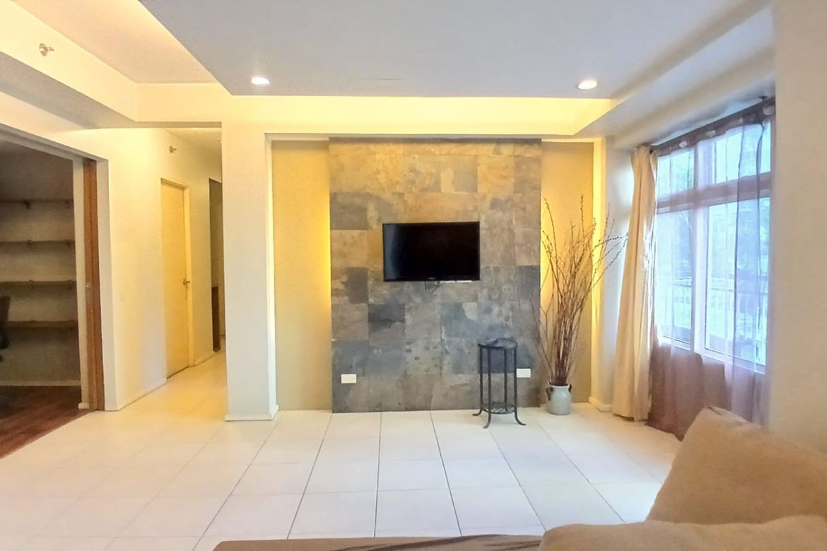 2 Bedroom Condo for Rent in Two Serendra, BGC, Taguig, Metro Manila photo 2