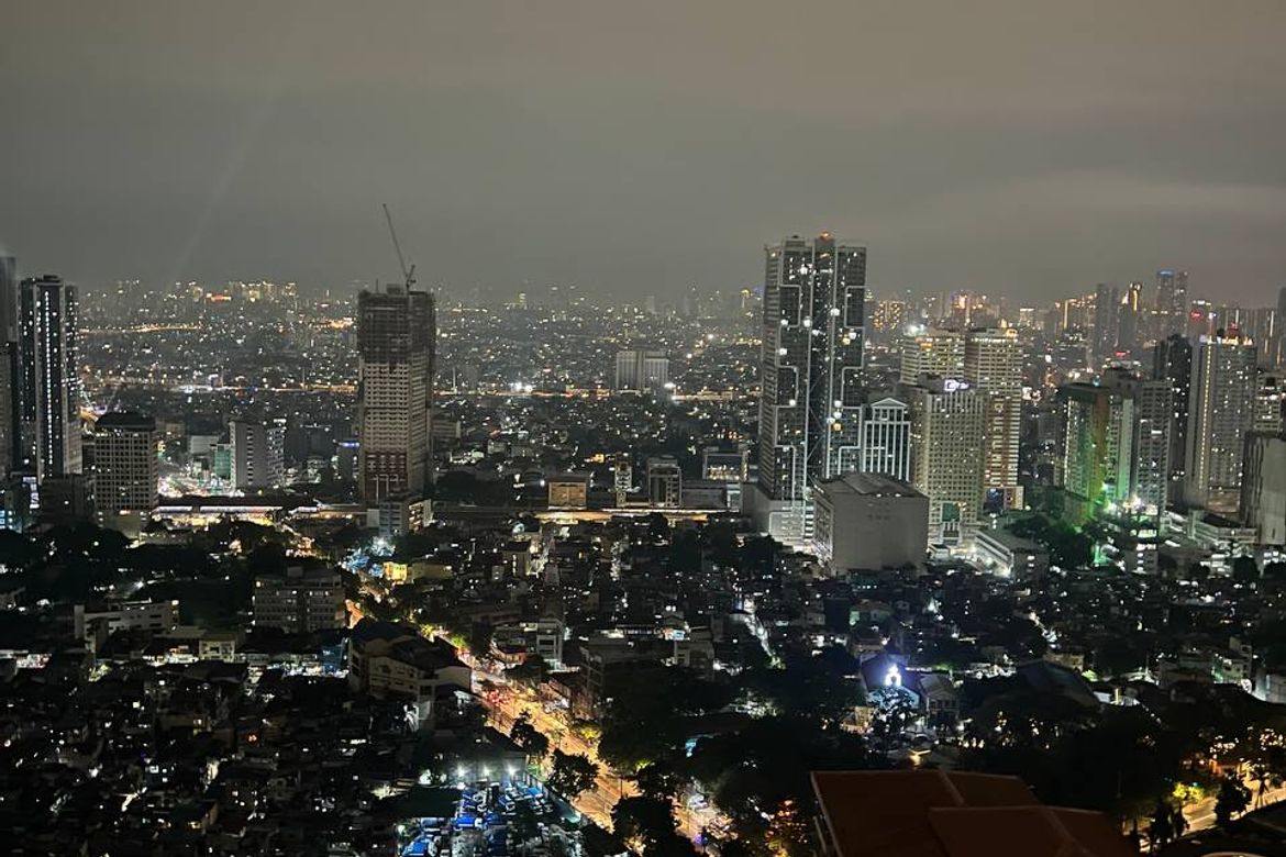 2 Bedroom Condo for Sale in Admiral Baysuites, Malate, Manila, Metro Manila near LRT-1 Vito Cruz