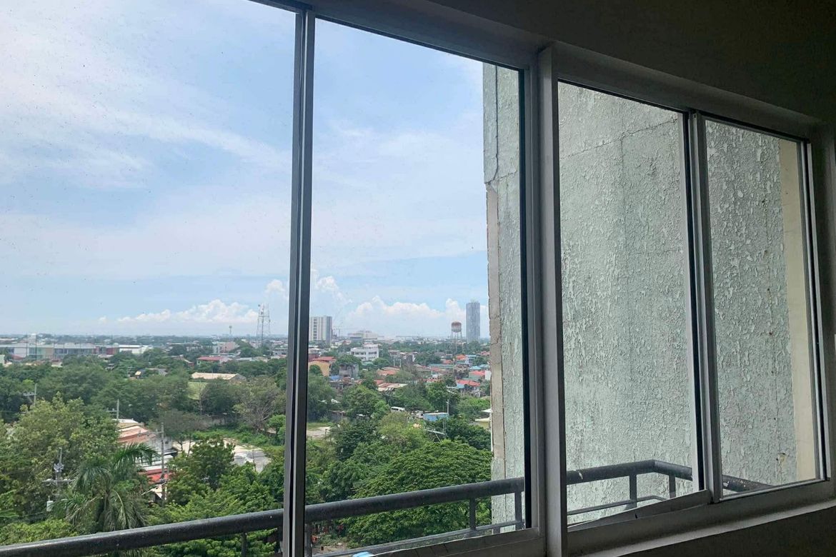 2 Bedroom Condo for Sale in Almanza Uno, Las Piñas, Metro Manila