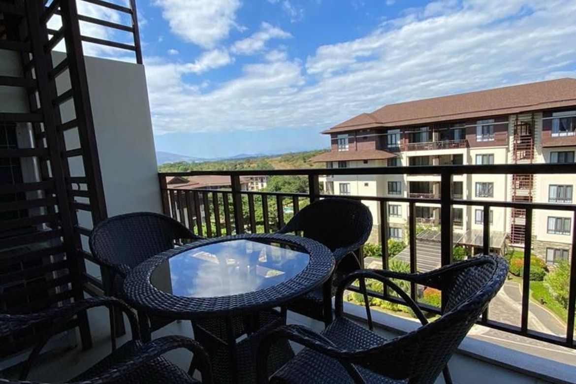 2 Bedroom Condo for Sale in Anvaya Cove, Mabatang, Abucay, Bataan – photo 4