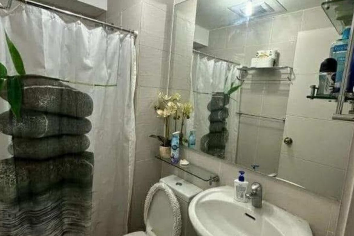 2 Bedroom Condo for Sale in Barangka Itaas, Mandaluyong, Metro Manila near MRT-3 Guadalupe – photo 7