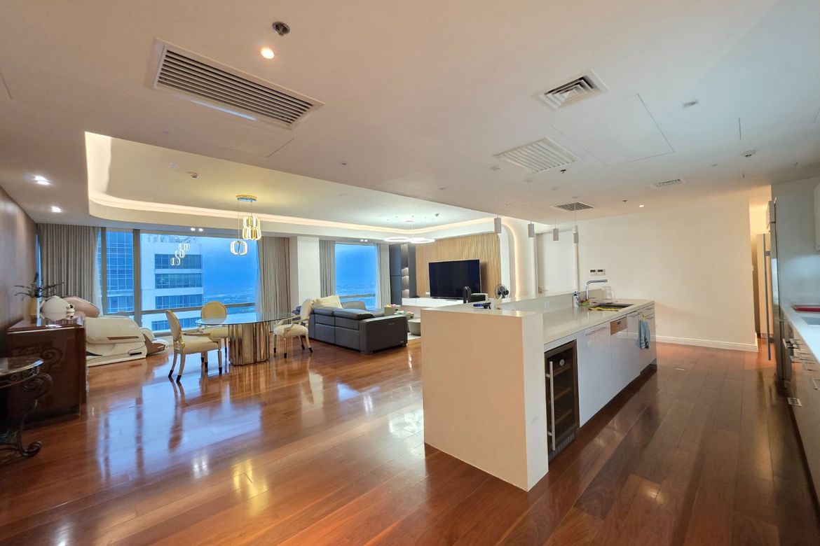 2 Bedroom Condo for Sale in BGC, Taguig – photo 3