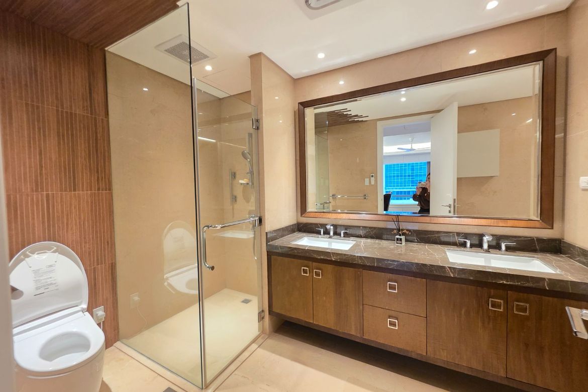 2 Bedroom Condo for Sale in BGC, Taguig – photo 14