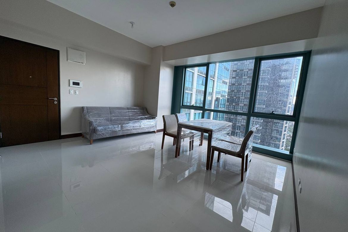 2 Bedroom Condo for Sale in BGC, Taguig – photo 5