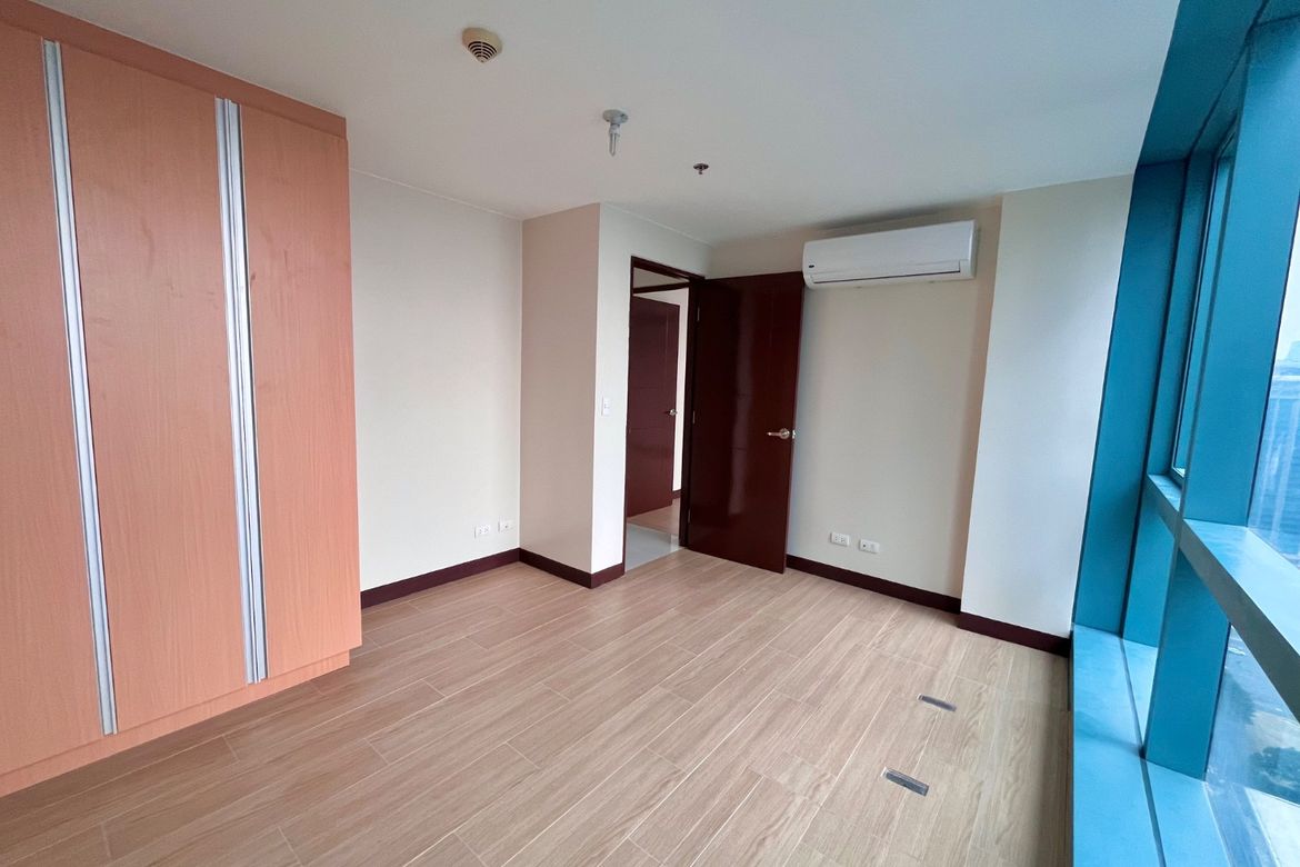 2 Bedroom Condo for Sale in BGC, Taguig – photo 4
