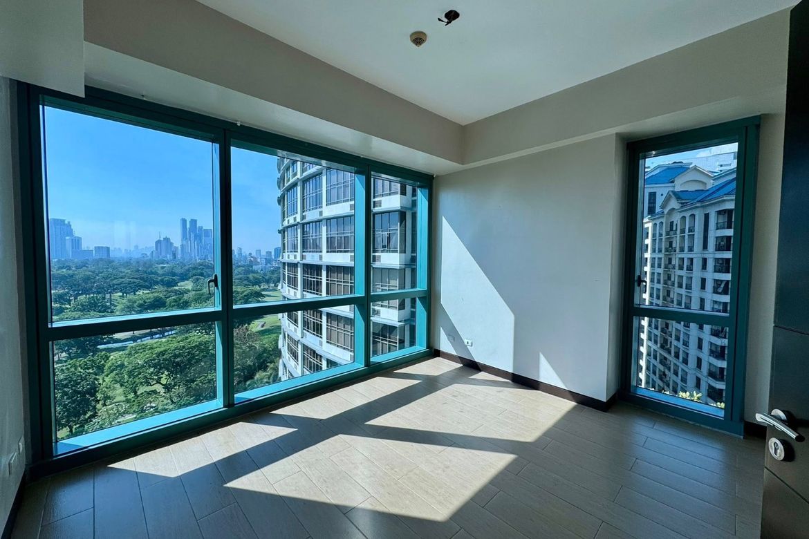 2 Bedroom Condo for Sale in BGC, Taguig – photo 8