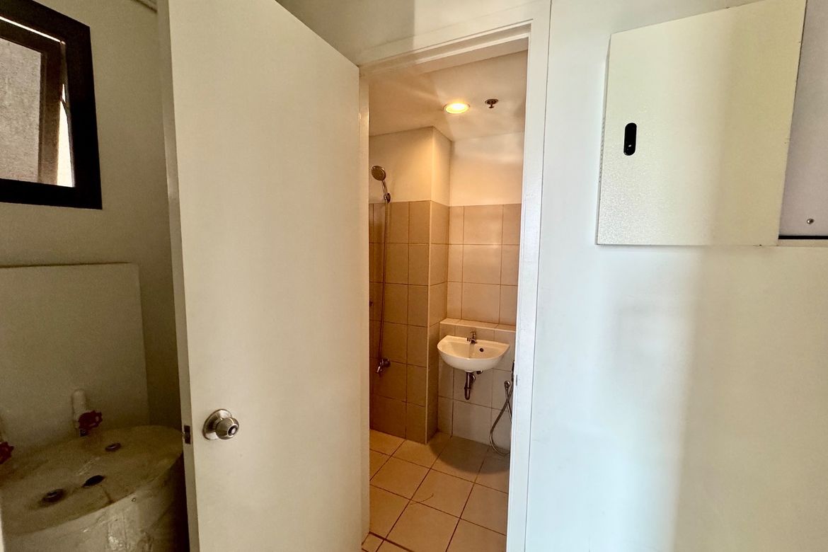 2 Bedroom Condo for Sale in BGC, Taguig – photo 7