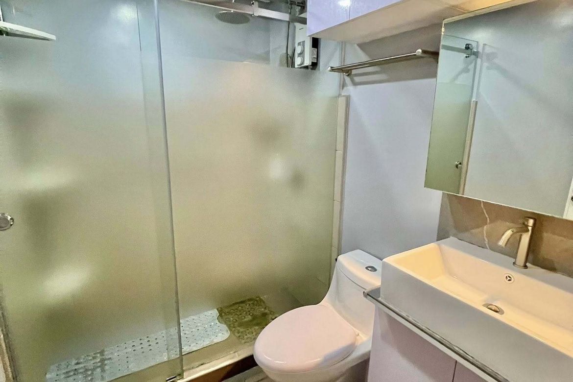 2 Bedroom Condo for Sale in BGC, Taguig – photo 8