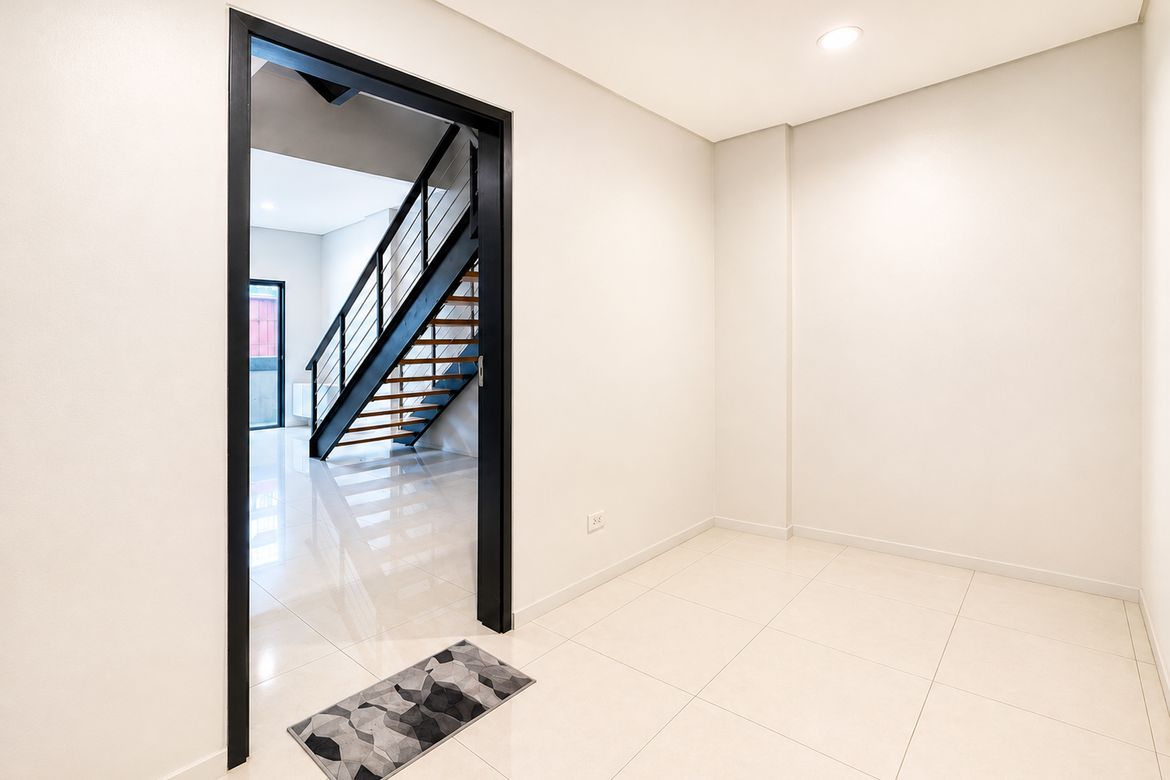 2 Bedroom Condo for Sale in BGC, Taguig – photo 7