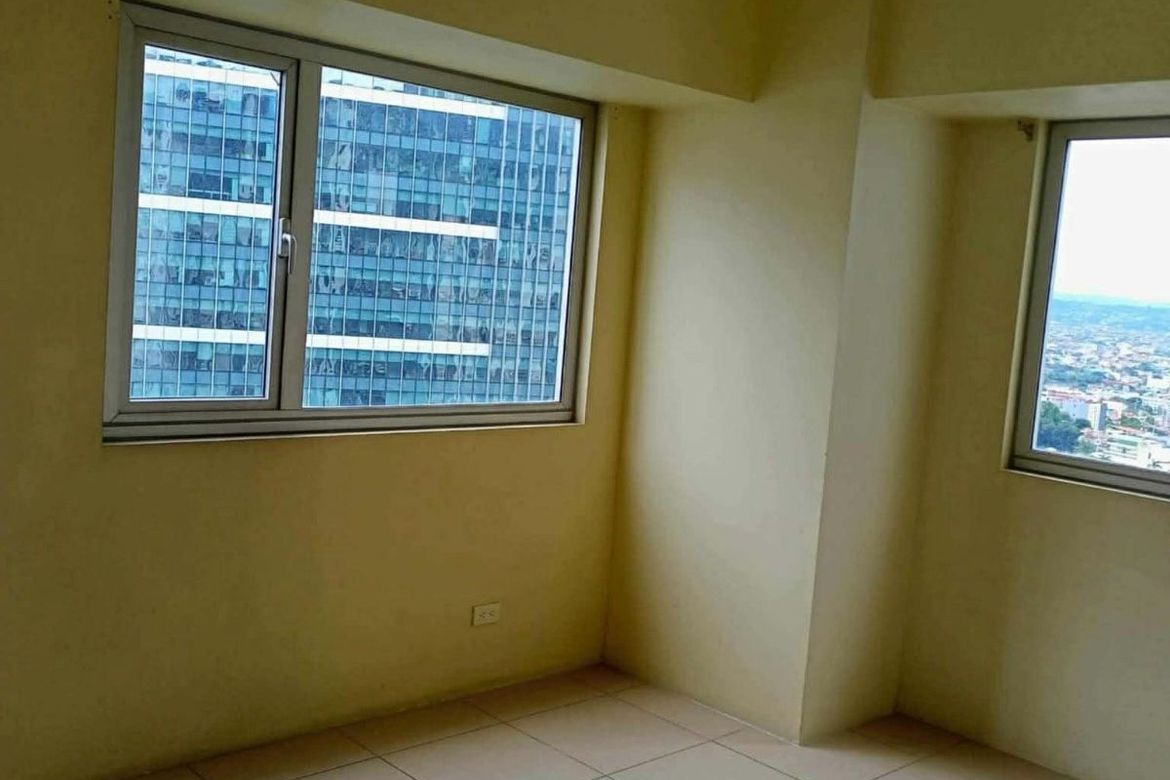 2 Bedroom Condo for Sale in BGC, Taguig – photo 2