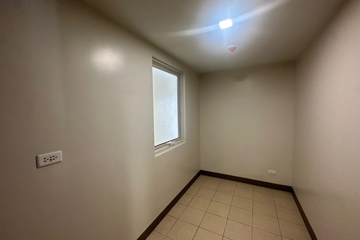 2 Bedroom Condo for Sale in BGC, Taguig, Metro Manila – photo 4