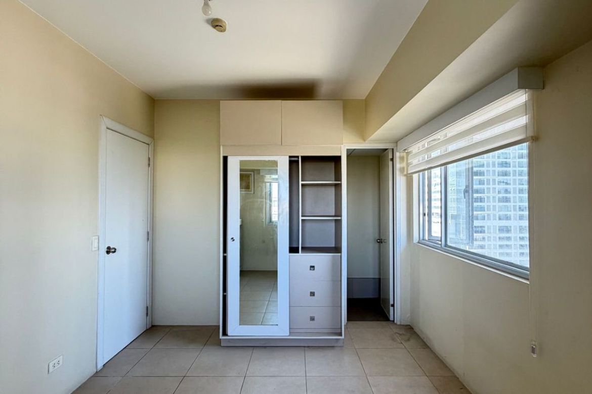 2 Bedroom Condo for Sale in BGC, Taguig, Metro Manila – photo 6