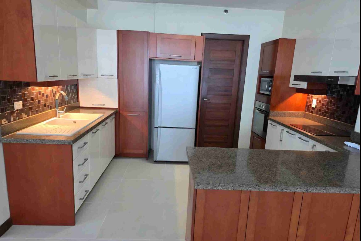 2 Bedroom Condo for Sale in BLUE SAPPHIRE RESIDENCES, BGC, Taguig – photo 8