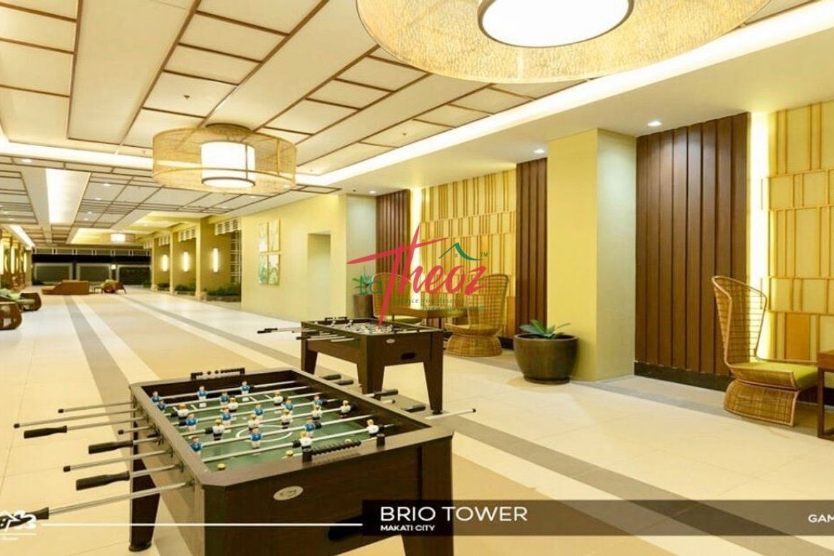 2 Bedroom Condo for Sale in Brio Tower, Guadalupe Viejo, Makati City near MRT-3 Guadalupe