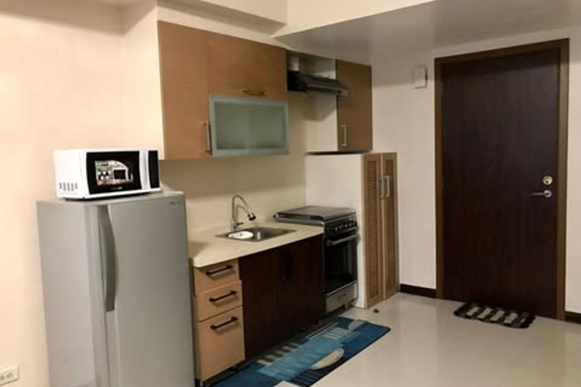 2 Bedroom Condo for Sale in Buayang Bato, Mandaluyong, Metro Manila near MRT-3 Boni – photo 8