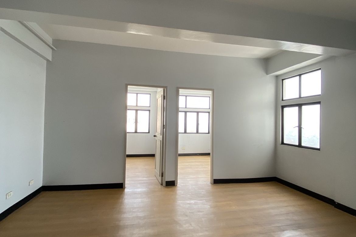 2 Bedroom Condo for Sale in Cambridge Village, San Andres, Cainta, Rizal – photo 2