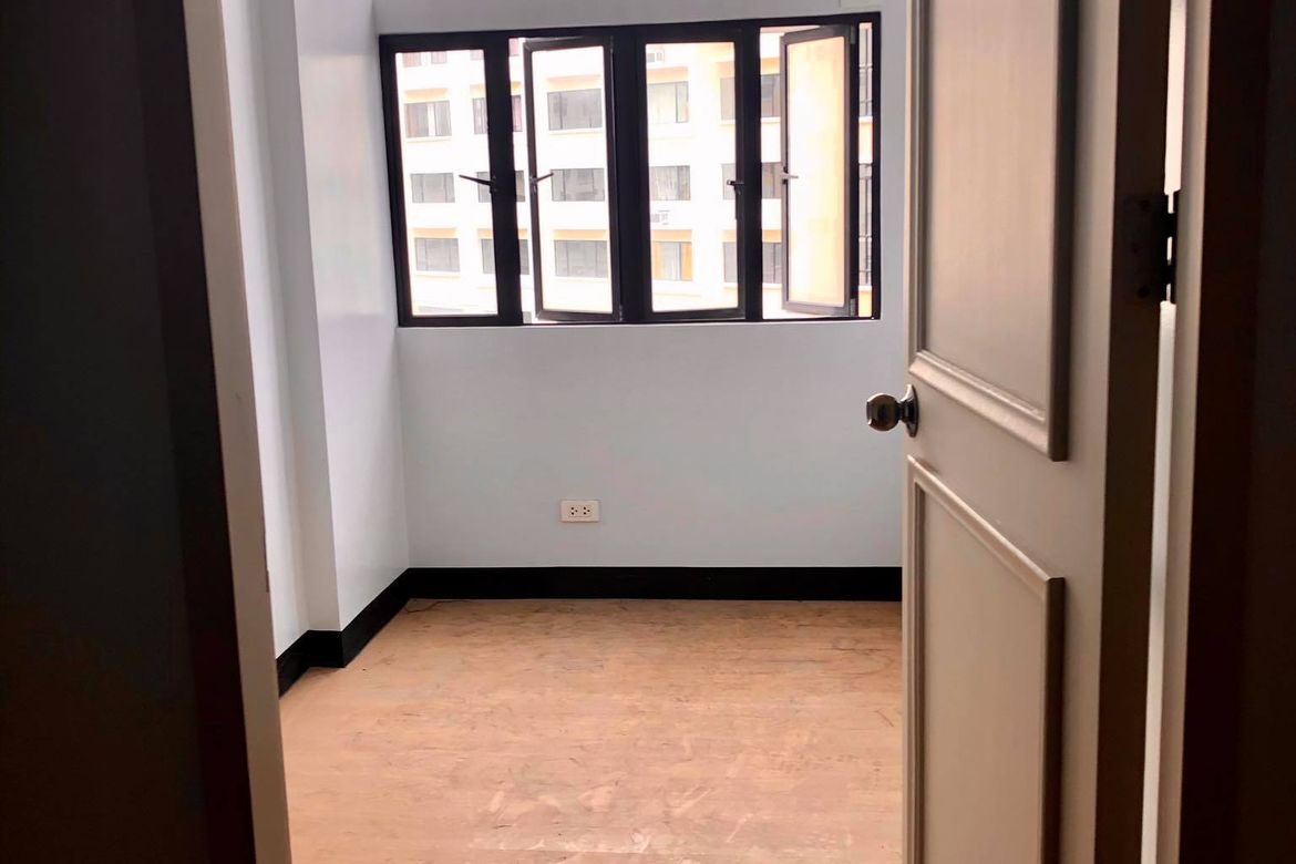 2 Bedroom Condo for Sale in Cambridge Village, San Andres, Cainta, Rizal – photo 8