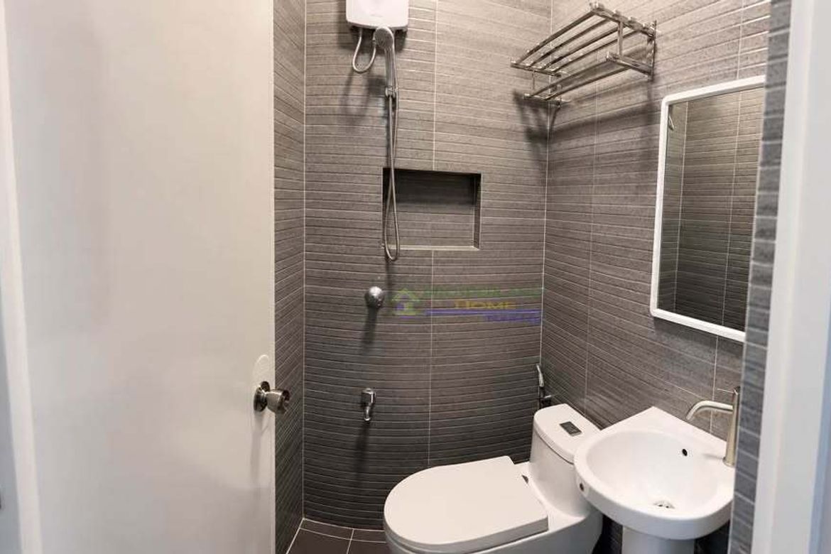 2 Bedroom Condo for Sale in Central, Quezon City, Metro Manila – photo 4