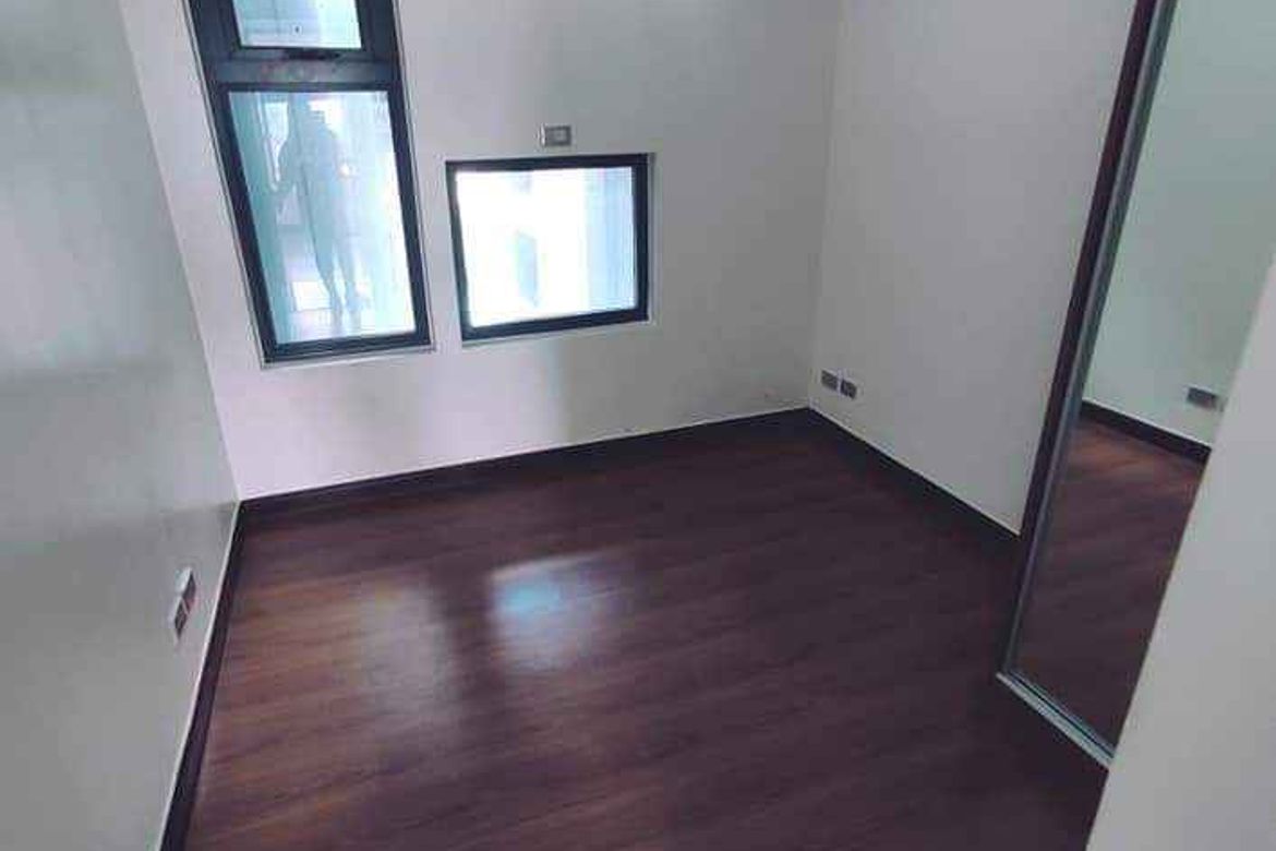 2 Bedroom Condo for Sale in Chimes Greenhills, Greenhills, San Juan, Metro Manila near MRT-3 Santolan – photo 4