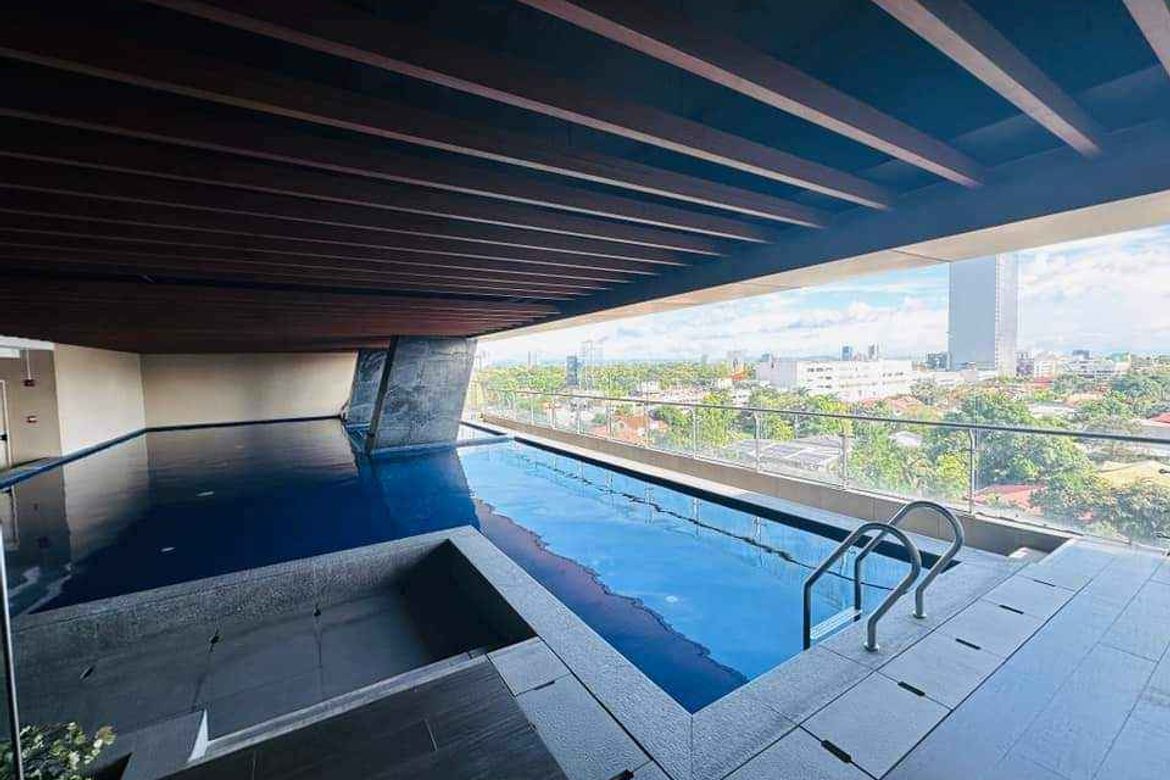 2 Bedroom Condo for Sale in Chimes Greenhills, Greenhills, San Juan, Metro Manila near MRT-3 Santolan – photo 7