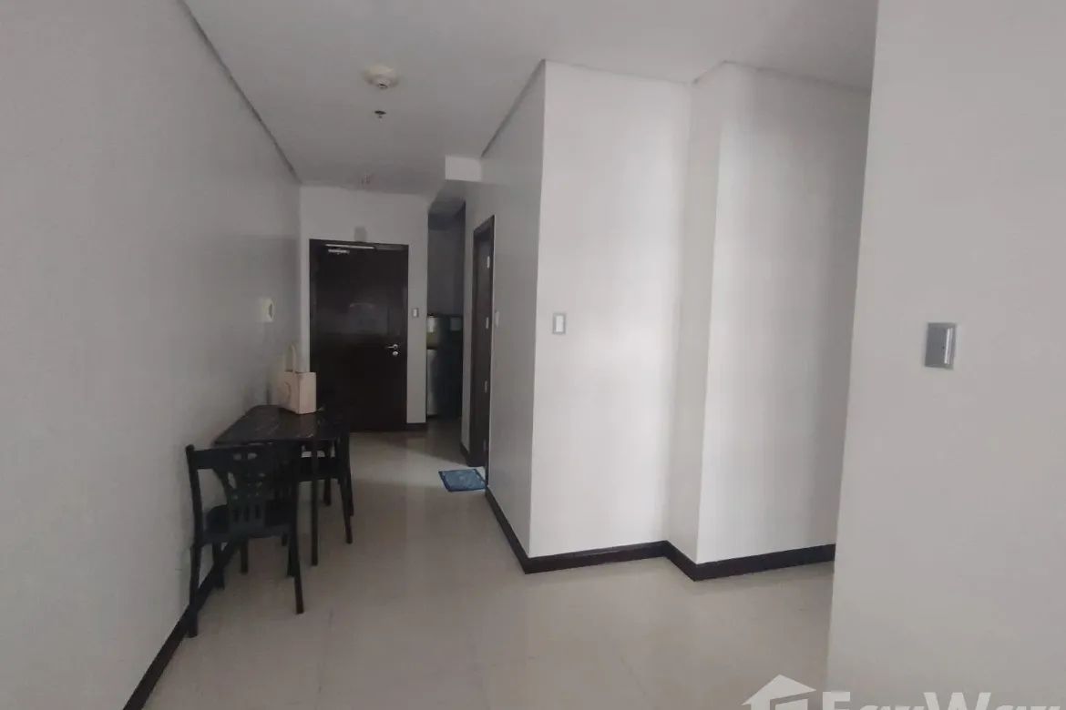 2 Bedroom Condo for Sale in Chimes Greenhills, Greenhills, San Juan, Metro Manila near MRT-3 Santolan – photo 3