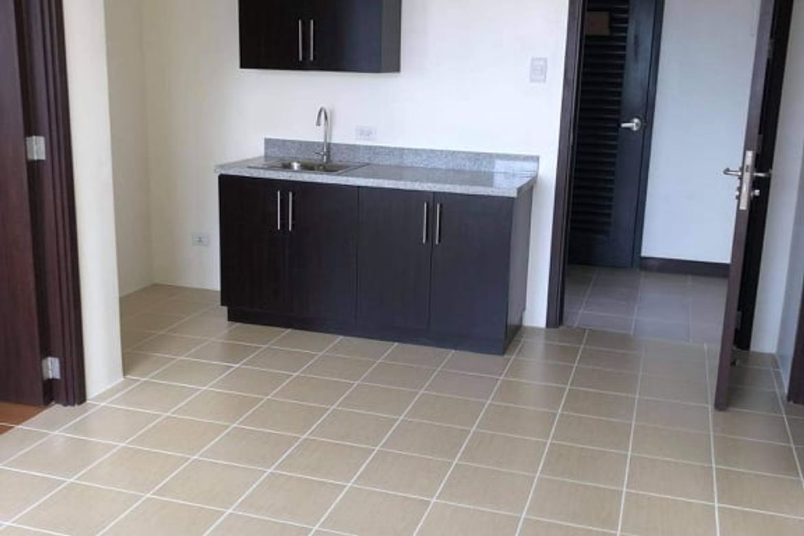 2 Bedroom Condo for Sale in COVENT GARDEN, Santa Mesa, Manila, Metro Manila near LRT-2 V. Mapa – photo 2