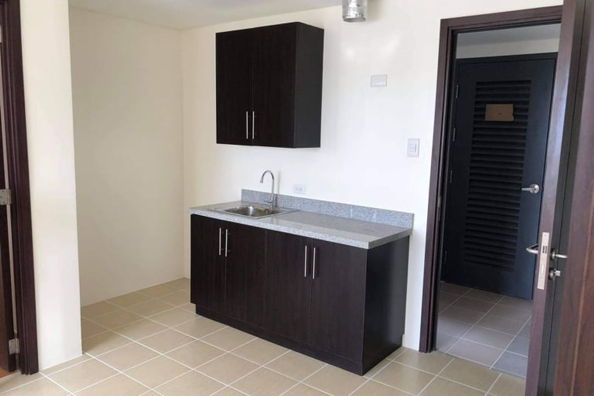 2 Bedroom Condo for Sale in COVENT GARDEN, Santa Mesa, Manila, Metro Manila near LRT-2 V. Mapa – photo 3
