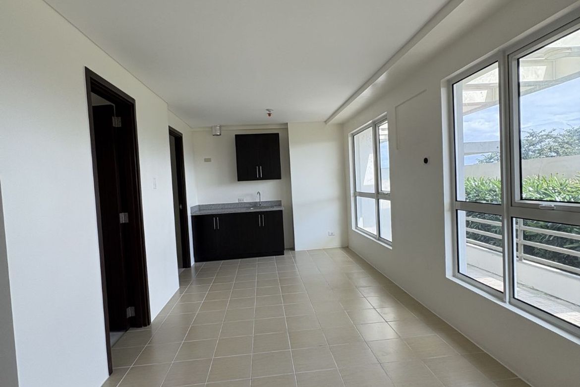 2 Bedroom Condo for Sale in COVENT GARDEN, Santa Mesa, Manila, Metro Manila near LRT-2 V. Mapa – photo 2