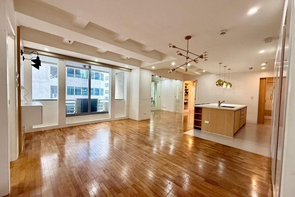 2 Bedroom Condo for Sale in Easton Place, Bel-Air, Makati City