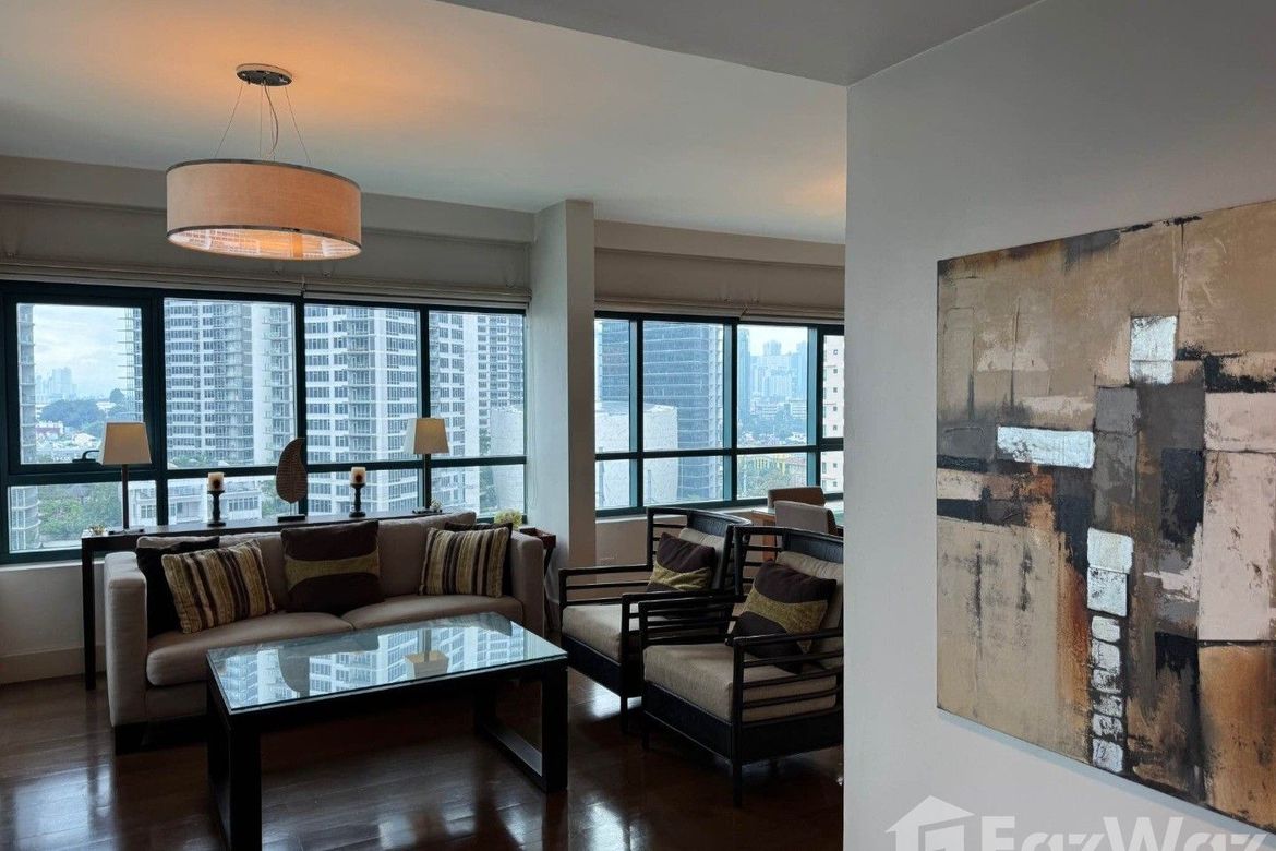 2 Bedroom Condo for Sale in Edades Tower, Rockwell, Makati City near MRT-3 Guadalupe – photo 2
