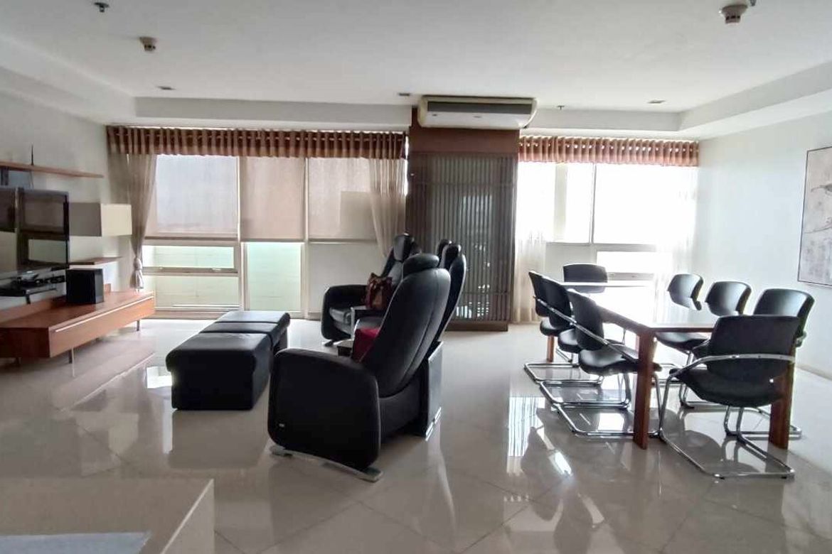 2 Bedroom Condo for Sale in Ermita, Manila, Metro Manila near LRT-1 Pedro Gil