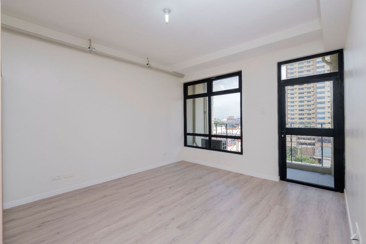2 Bedroom Condo for Sale in Ermita, Manila, Metro Manila near LRT-1 Pedro Gil
