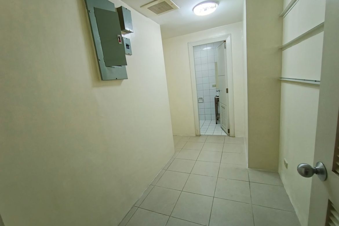 2 Bedroom Condo for Sale in Ermita, Manila, Metro Manila near LRT-1 United Nations – photo 4