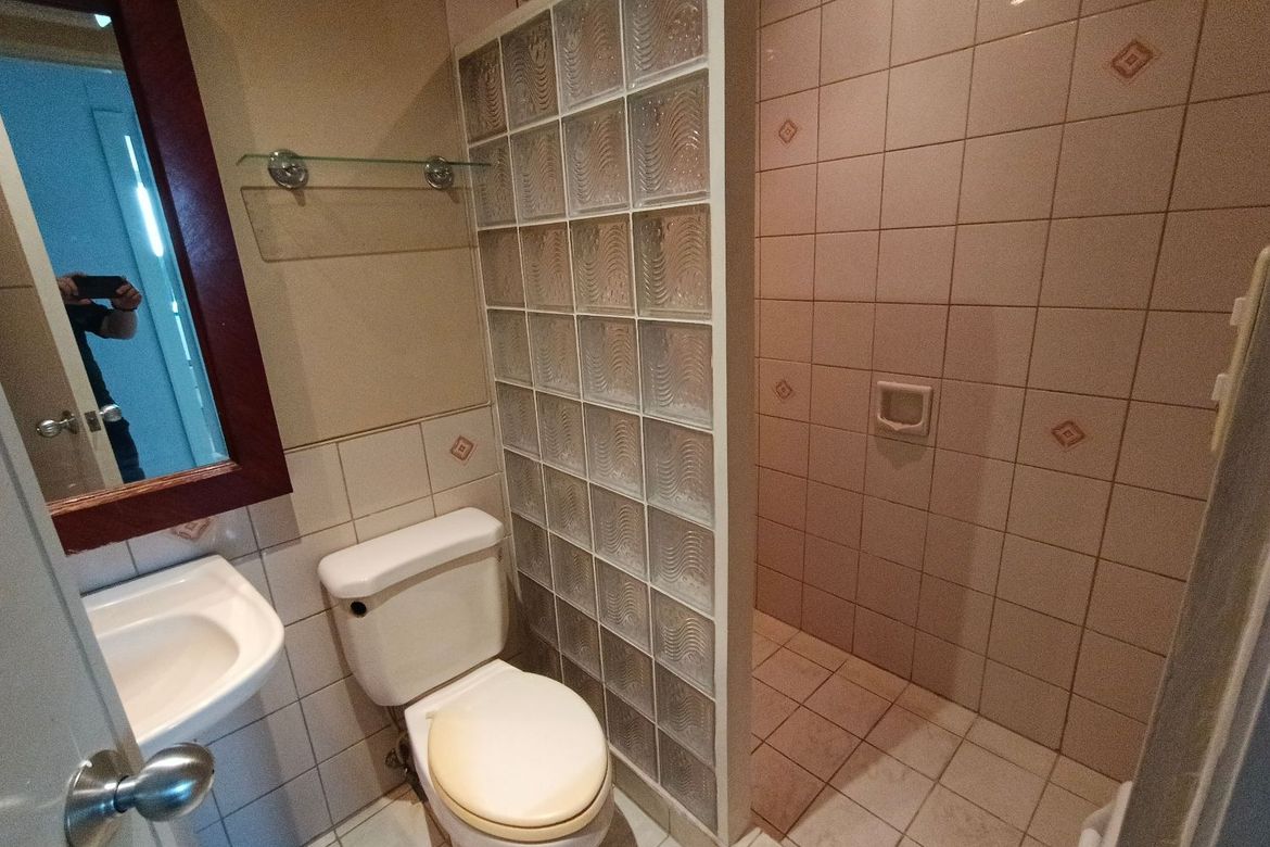 2 Bedroom Condo for Sale in Ermita, Manila, Metro Manila near LRT-1 United Nations – photo 7