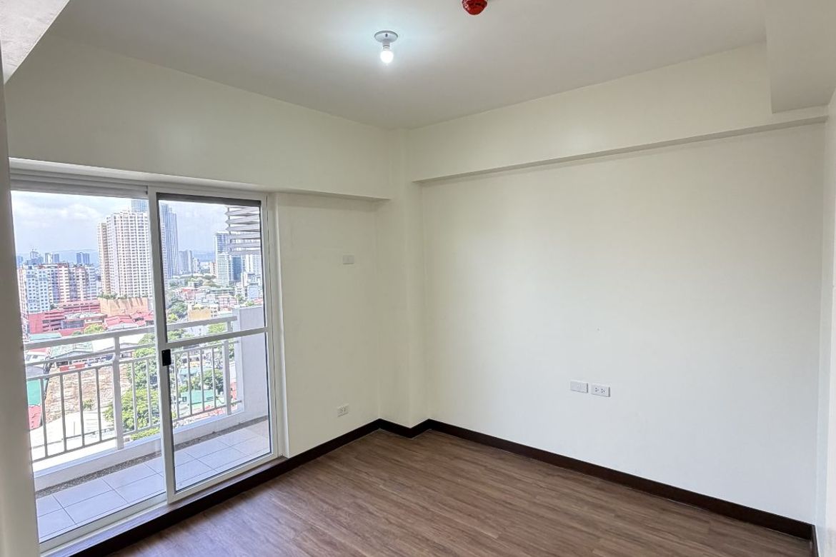 2 Bedroom Condo for Sale in Fairlane Residences, Kapitolyo, Pasig, Metro Manila near MRT-3 Boni – photo 4