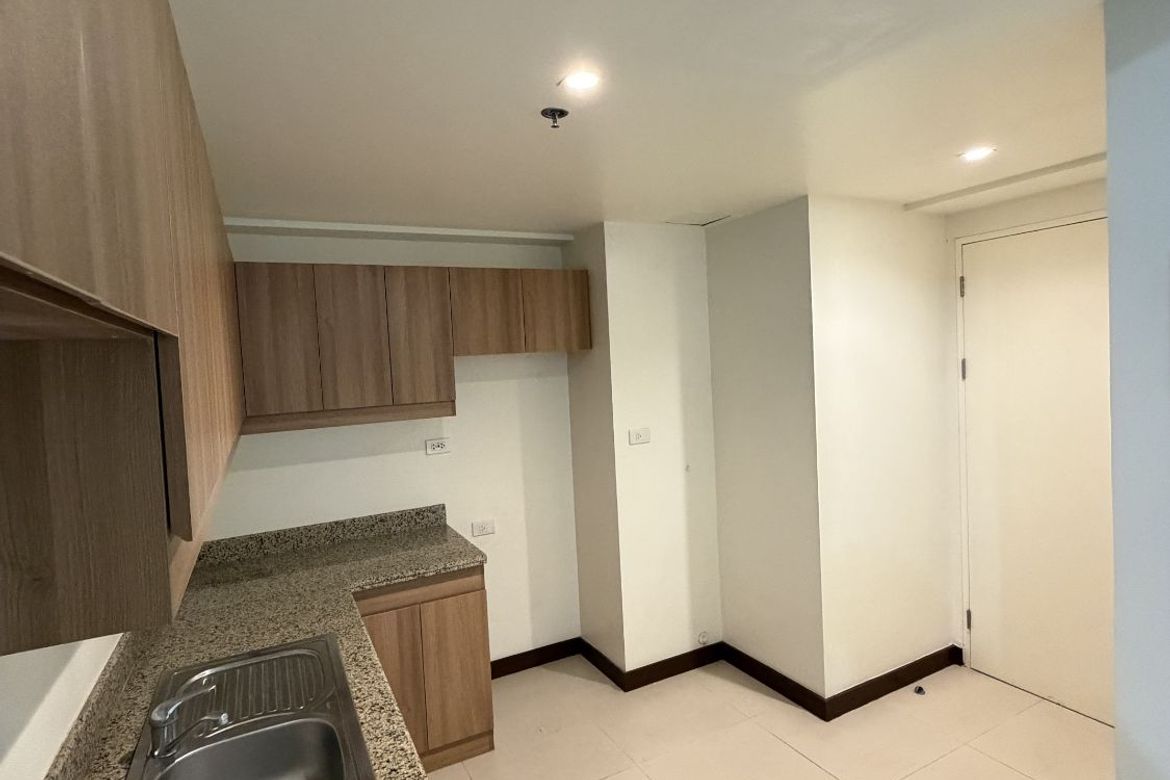 2 Bedroom Condo for Sale in Fairlane Residences, Kapitolyo, Pasig, Metro Manila near MRT-3 Boni – photo 6