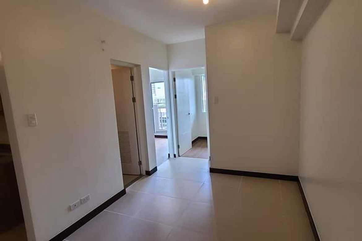 2 Bedroom Condo for Sale in Fairlane Residences, Kapitolyo, Pasig, Metro Manila near MRT-3 Boni