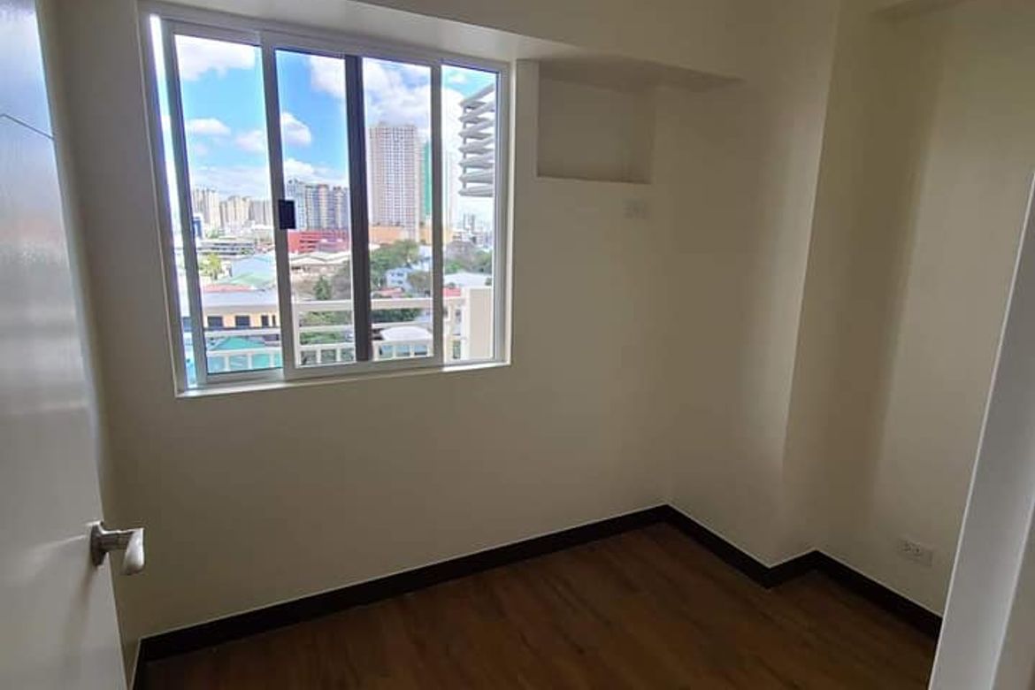 2 Bedroom Condo for Sale in Fairlane Residences, Kapitolyo, Pasig, Metro Manila near MRT-3 Boni – photo 4