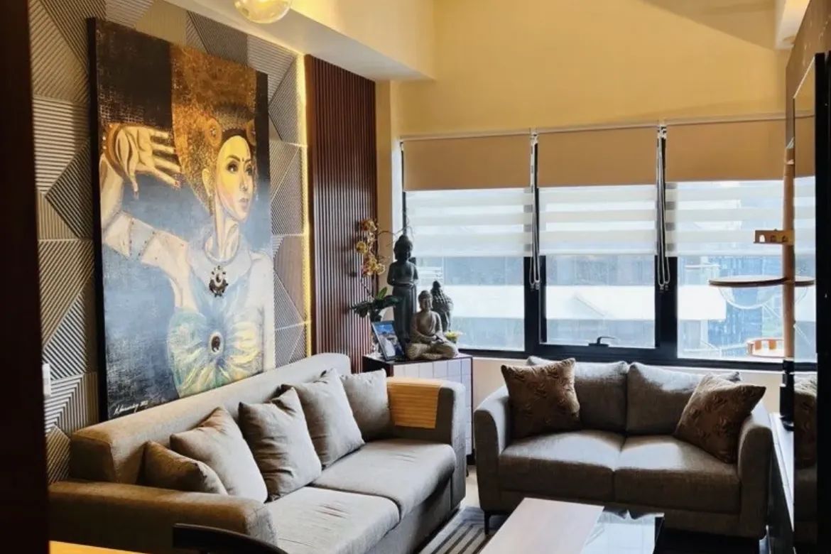 2 Bedroom Condo for Sale in Fairways Tower, BGC, Taguig