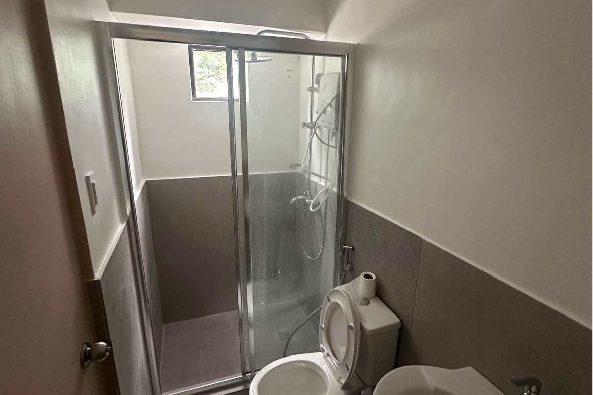2 Bedroom Condo for Sale in Forbeswood Heights, BGC, Taguig, Metro Manila – photo 8