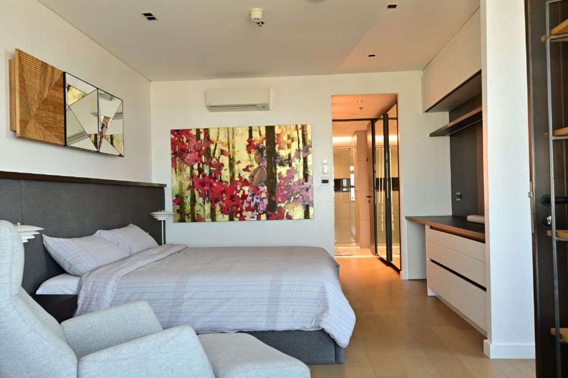 2 Bedroom Condo for Sale in Garden Towers, San Lorenzo, Makati City near MRT-3 Ayala – photo 7