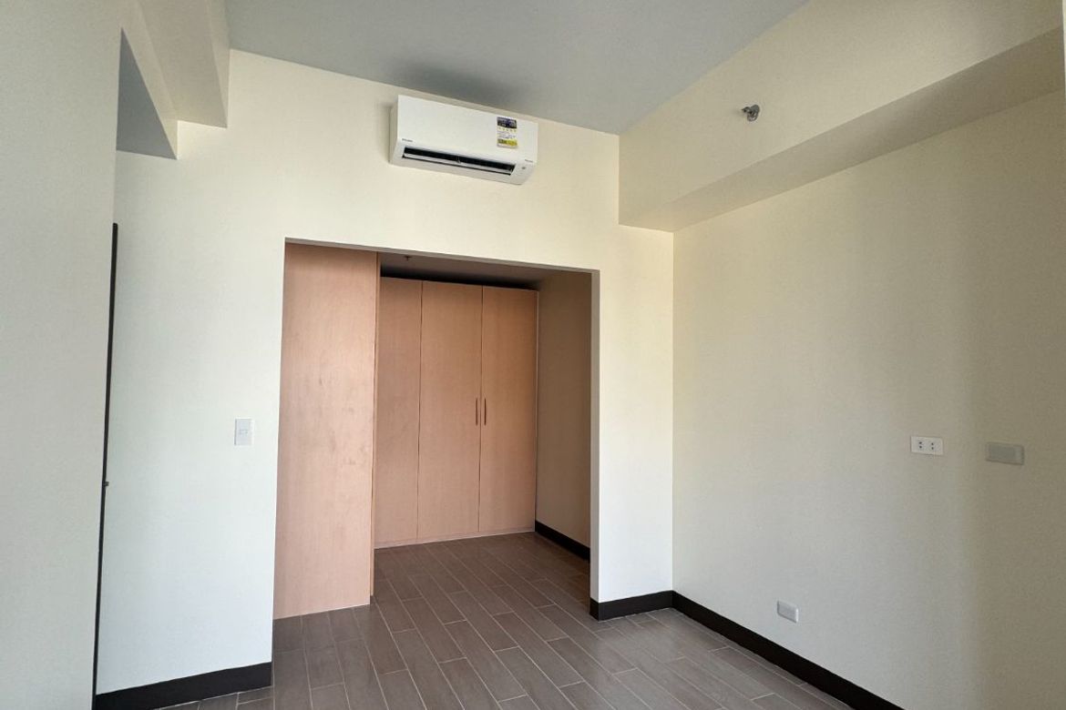 2 Bedroom Condo for Sale in Greenbelt Hamilton, San Lorenzo, Makati City – photo 12
