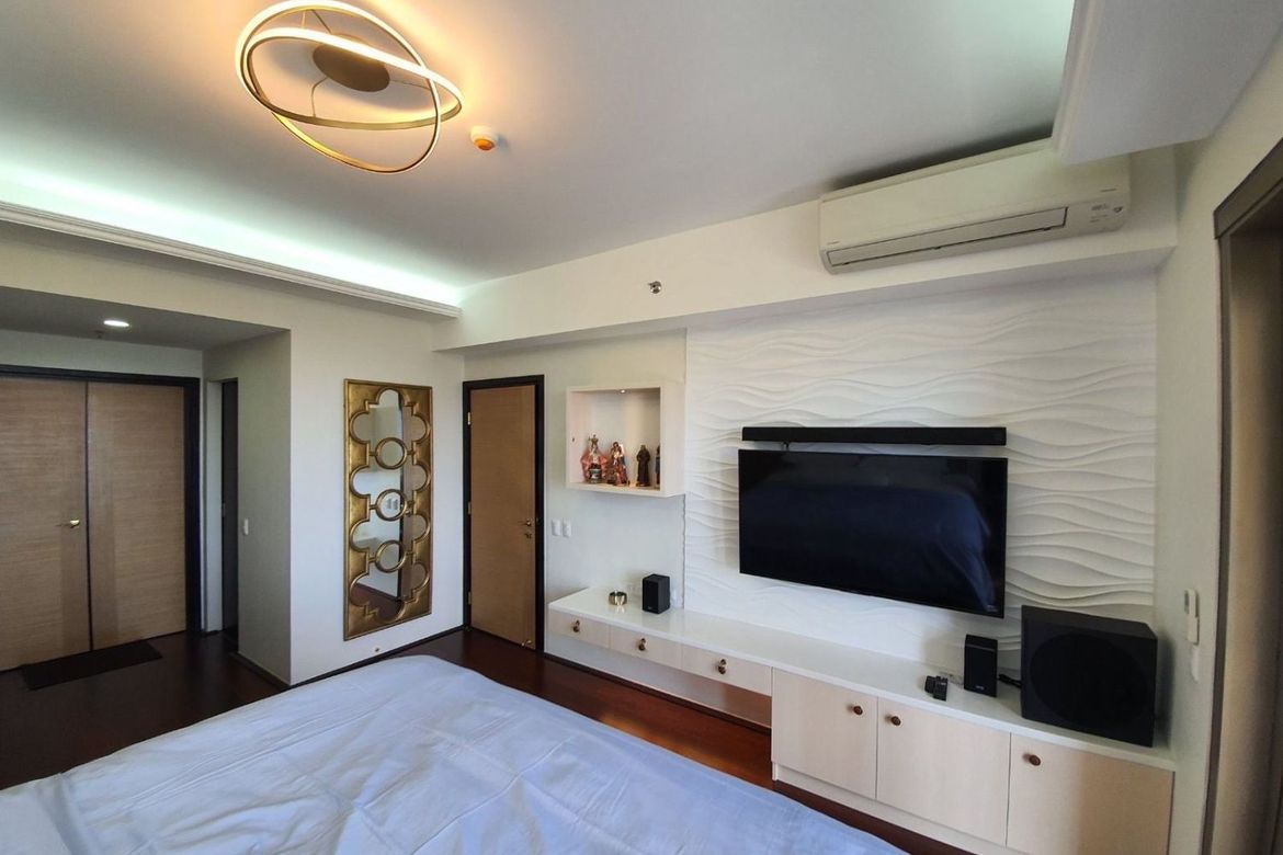 2 Bedroom Condo for Sale in Greenhills, San Juan, Metro Manila near MRT-3 Santolan – photo 3