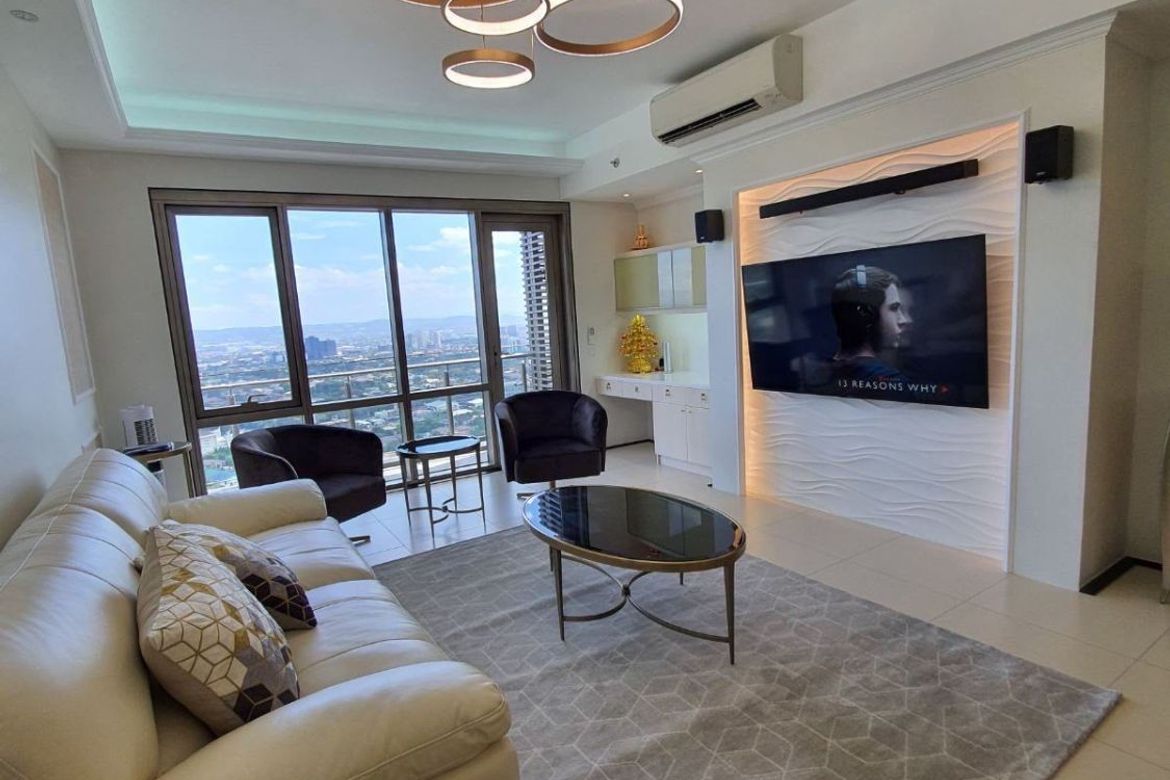 2 Bedroom Condo for Sale in Greenhills, San Juan, Metro Manila near MRT-3 Santolan – photo 4