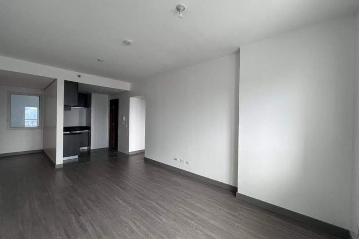 2 Bedroom Condo for Sale in Greenhills, San Juan, Metro Manila near MRT-3 Santolan – photo 5