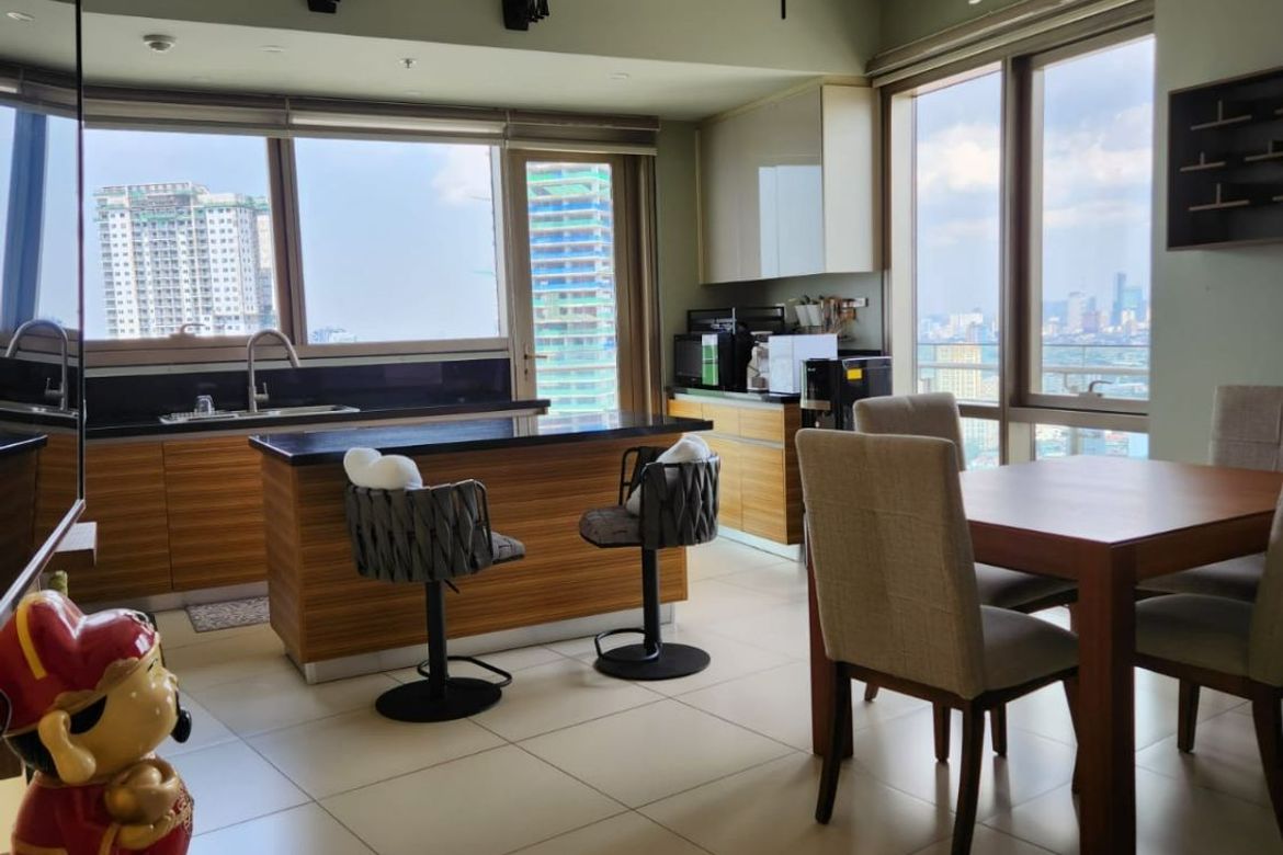2 Bedroom Condo for Sale in Greenhills, San Juan, Metro Manila near MRT-3 Santolan – photo 2