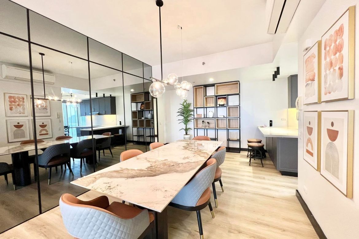 2 Bedroom Condo for Sale in Greenhills, San Juan, Metro Manila near MRT-3 Santolan