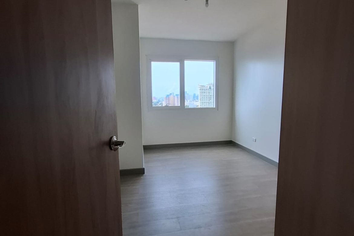 2 Bedroom Condo for Sale in Greenhills, San Juan, Metro Manila near MRT-3 Santolan – photo 3